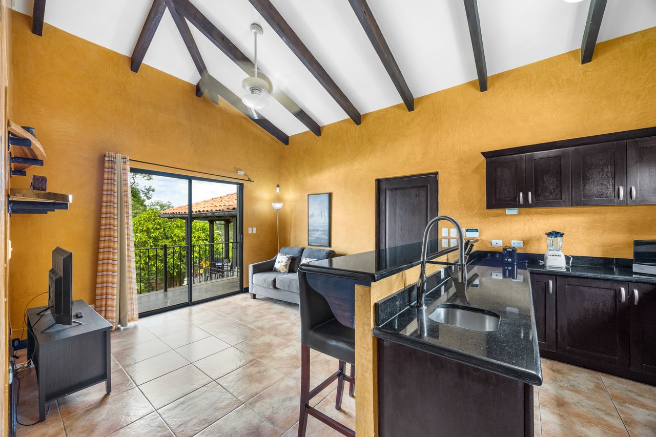 Casa de Vida, Altos de Flamingo | Mediterranean-Style Villa with Pool & Guest House Near Playa Flamingo