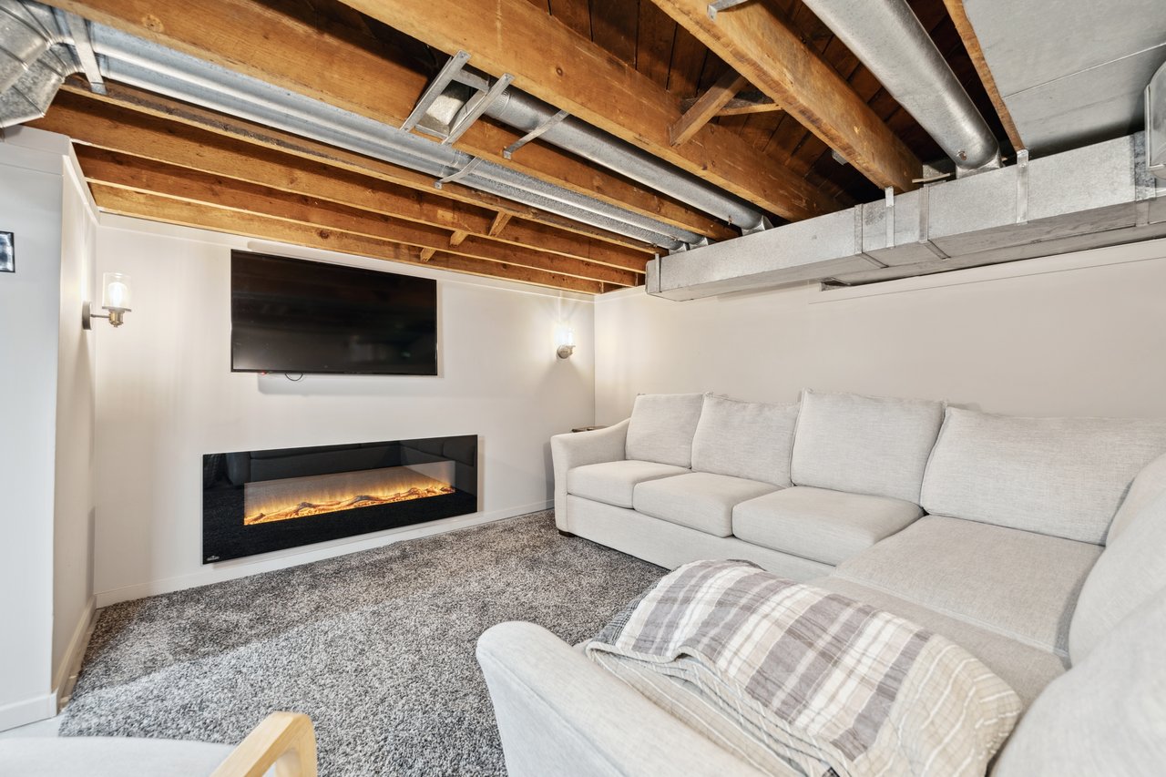 6499 Main Street, Stouffville
