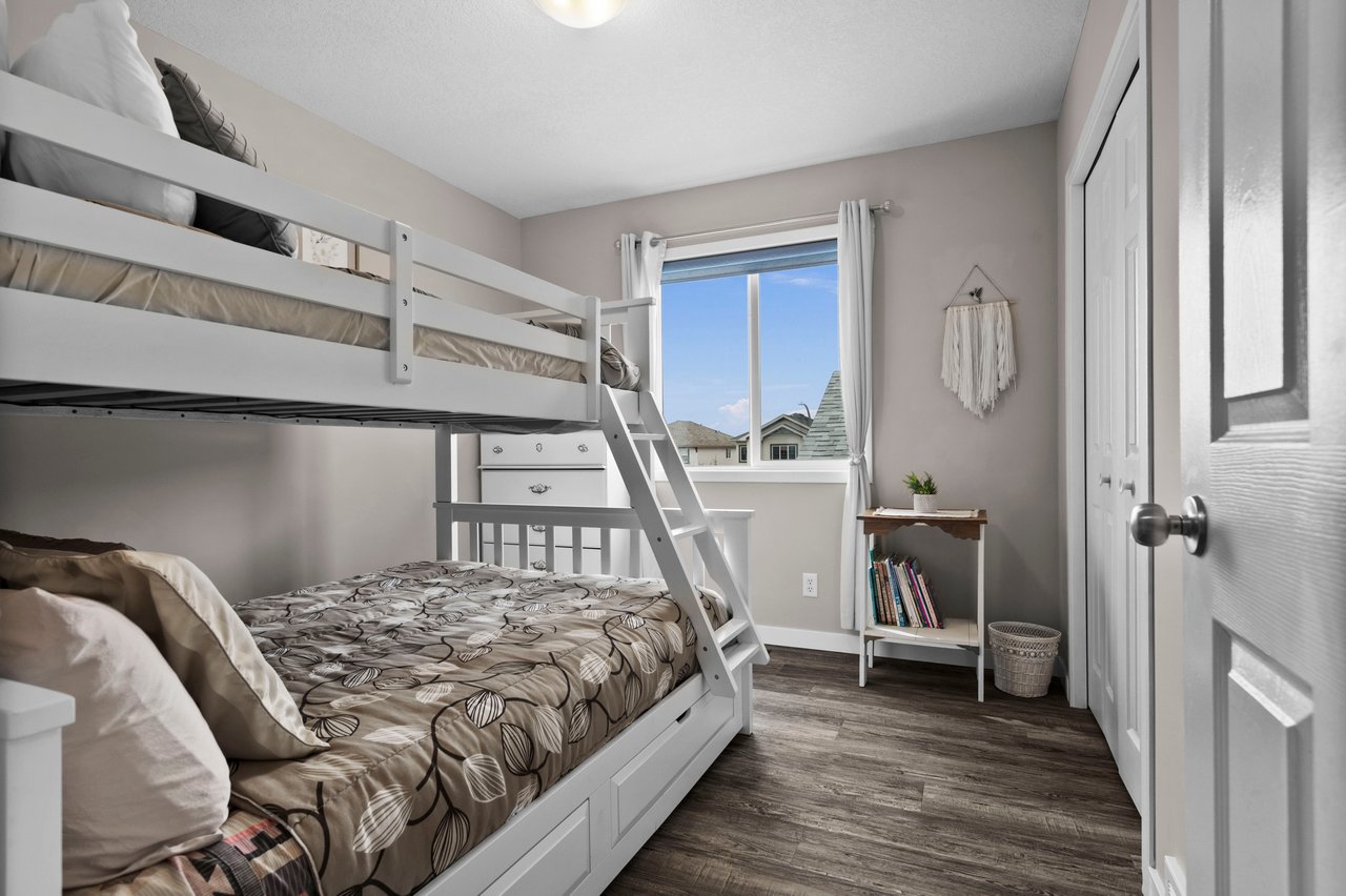 207 Royal Oak Bay NW