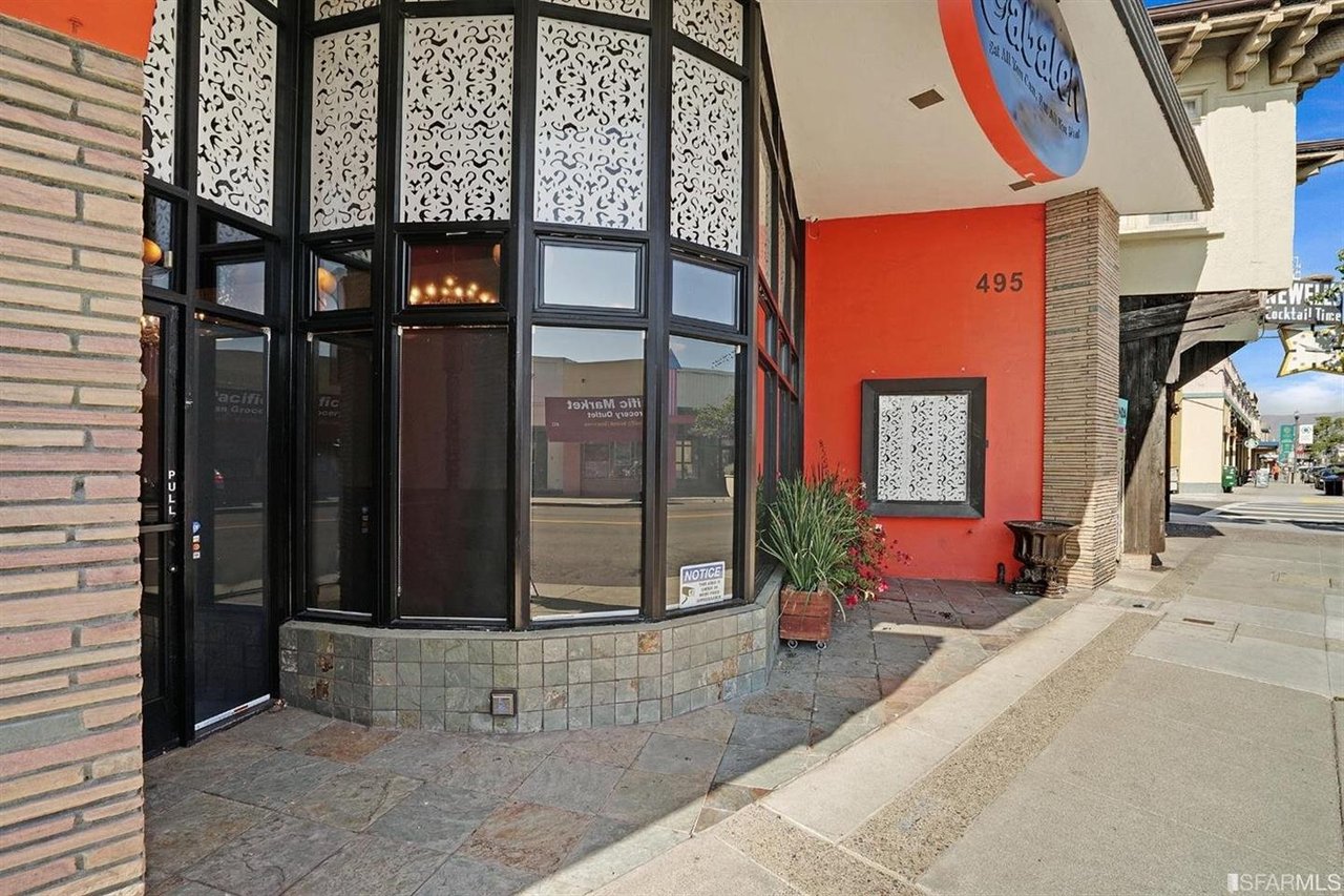 Commercial Building 