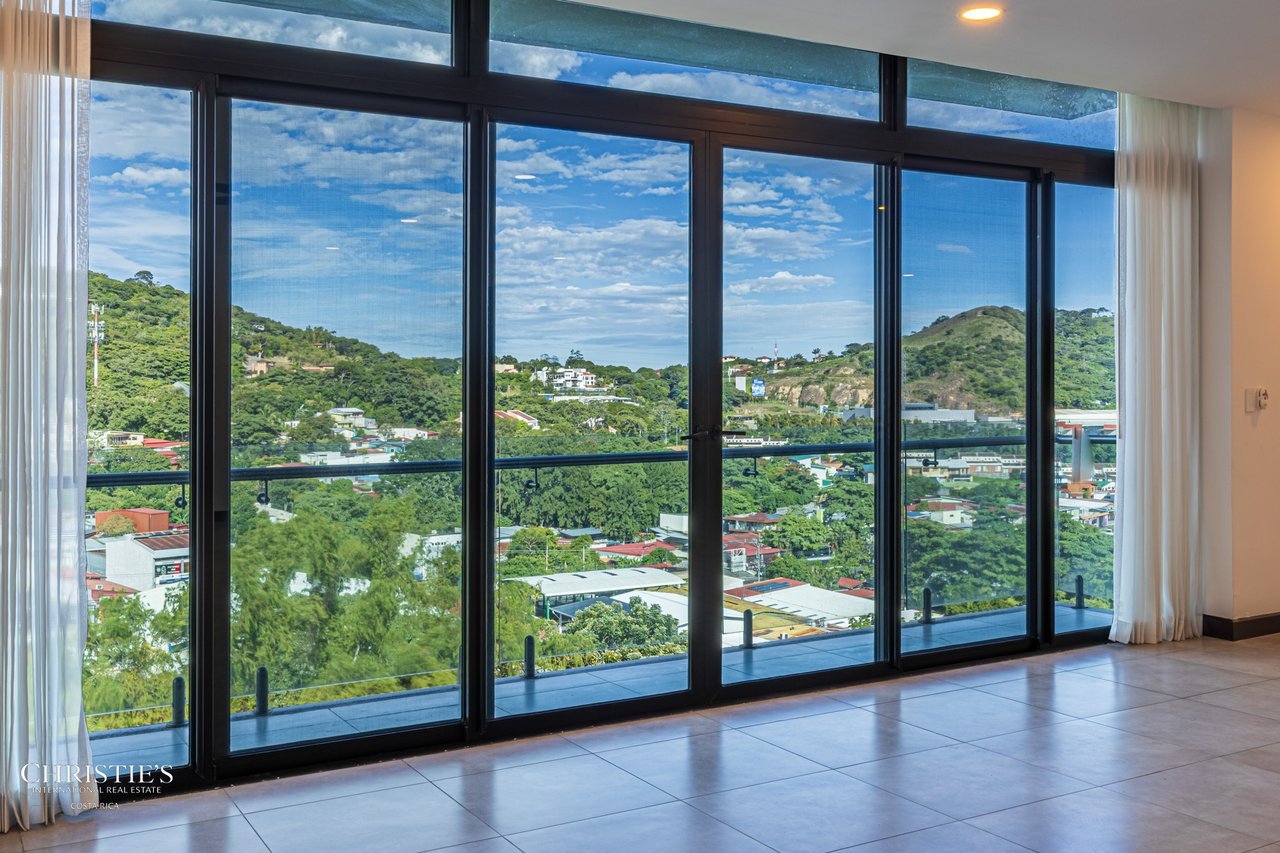 Luxurious Four-Bedroom Condo in the Hills of Escazú   
