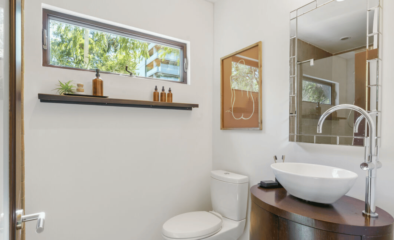 8843 Rosewood Ave, West Hollywood