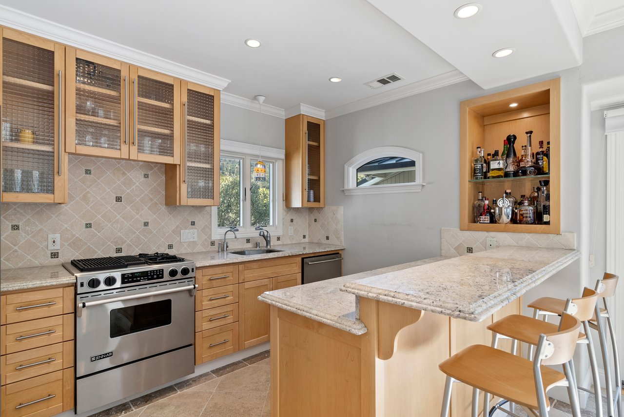 114 Nina CT
