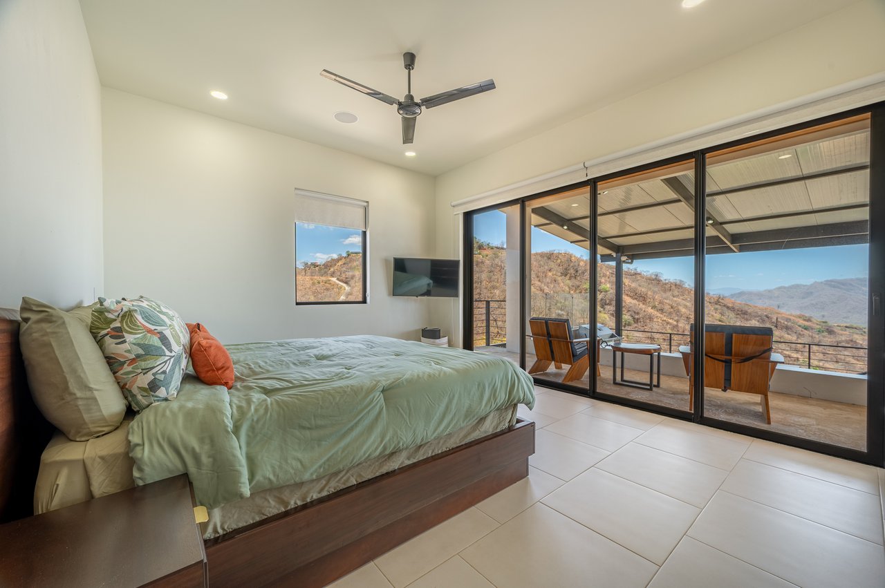 Casa En Las Rocas | Spectacular Ocean-View Home in Pacific Heights