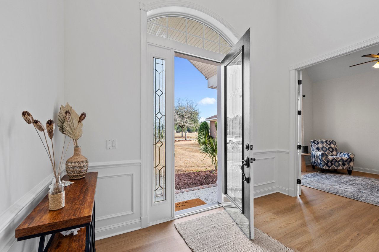 257 Farnsleigh Avenue