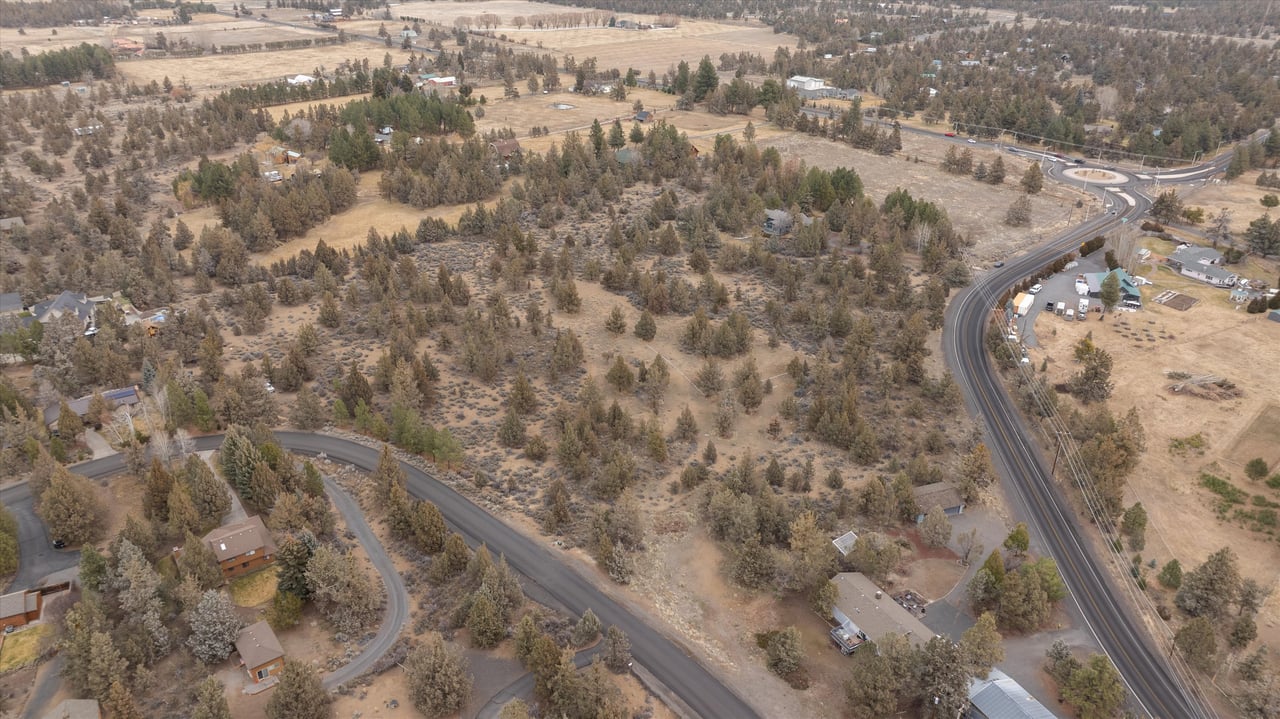 63545 Deschutes Market