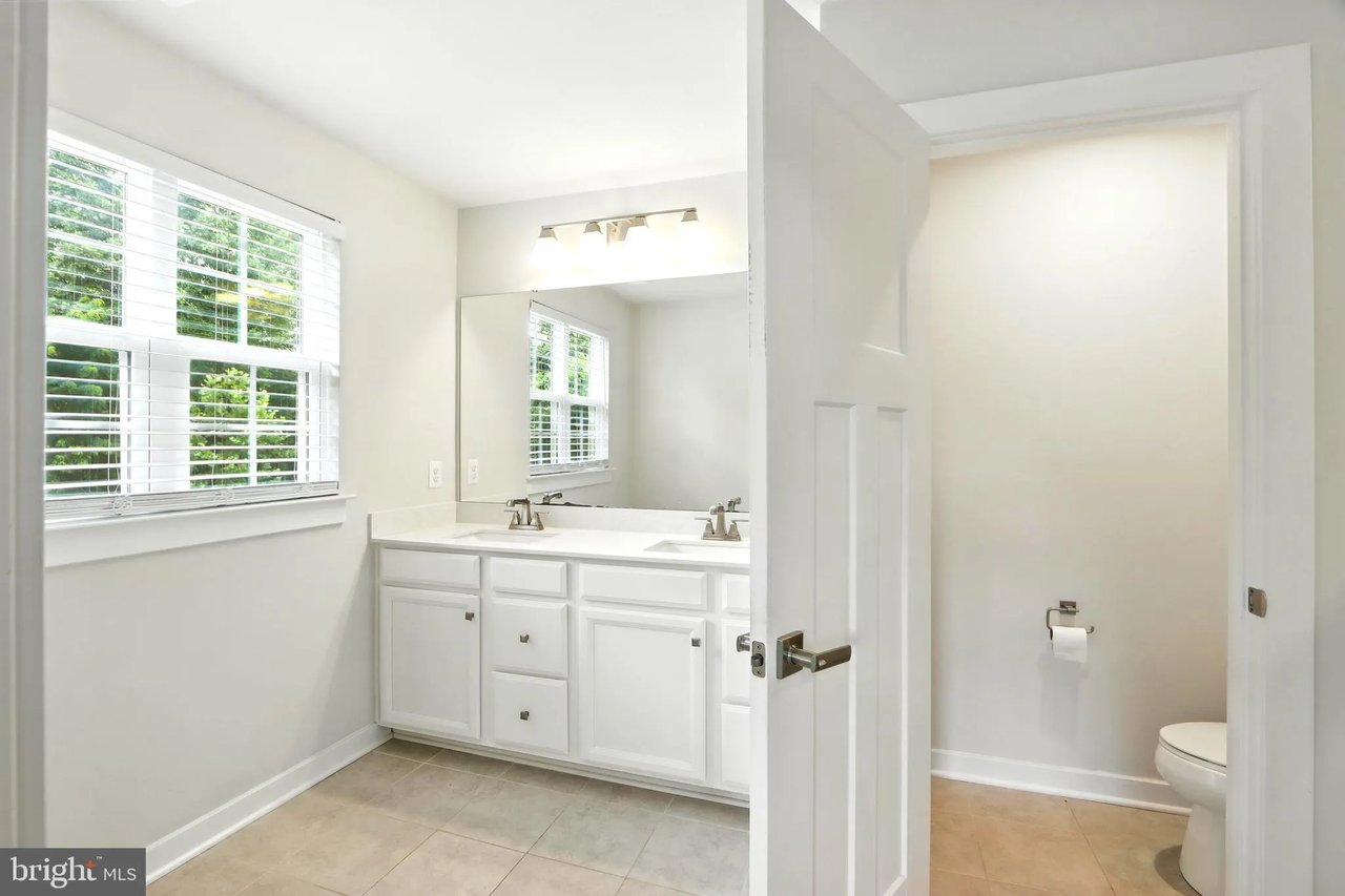 6015 Charles Henry Pl