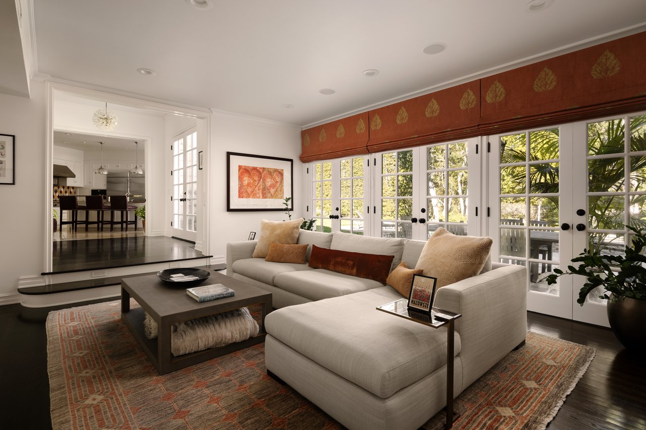 360 S Anita Ave, Brentwood 