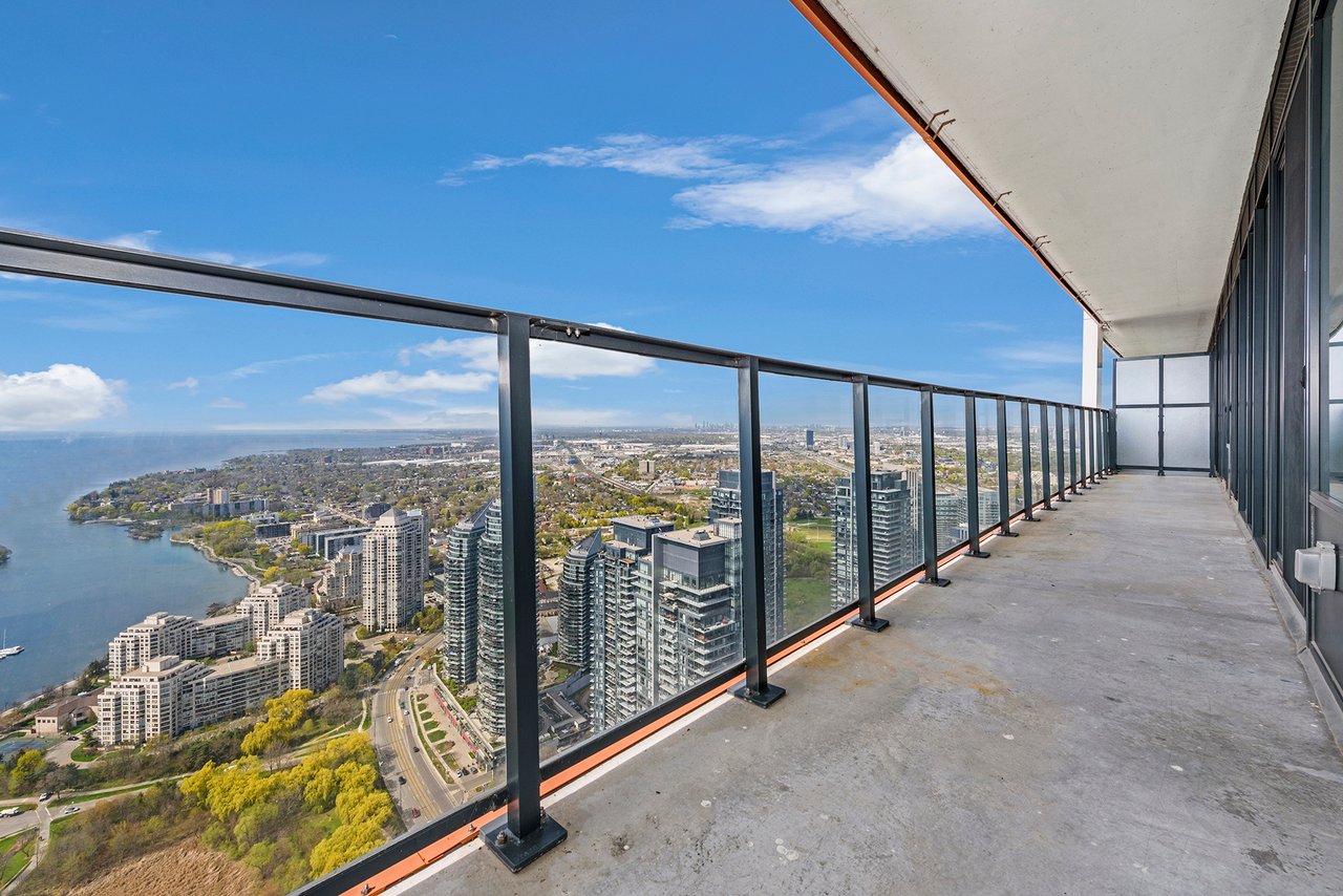 30 Shore Breeze Dr Unit: 5708
