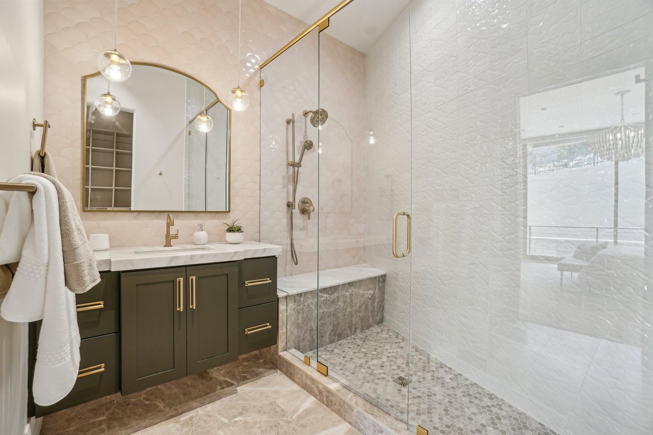 4141 E Canyon Estate Dr