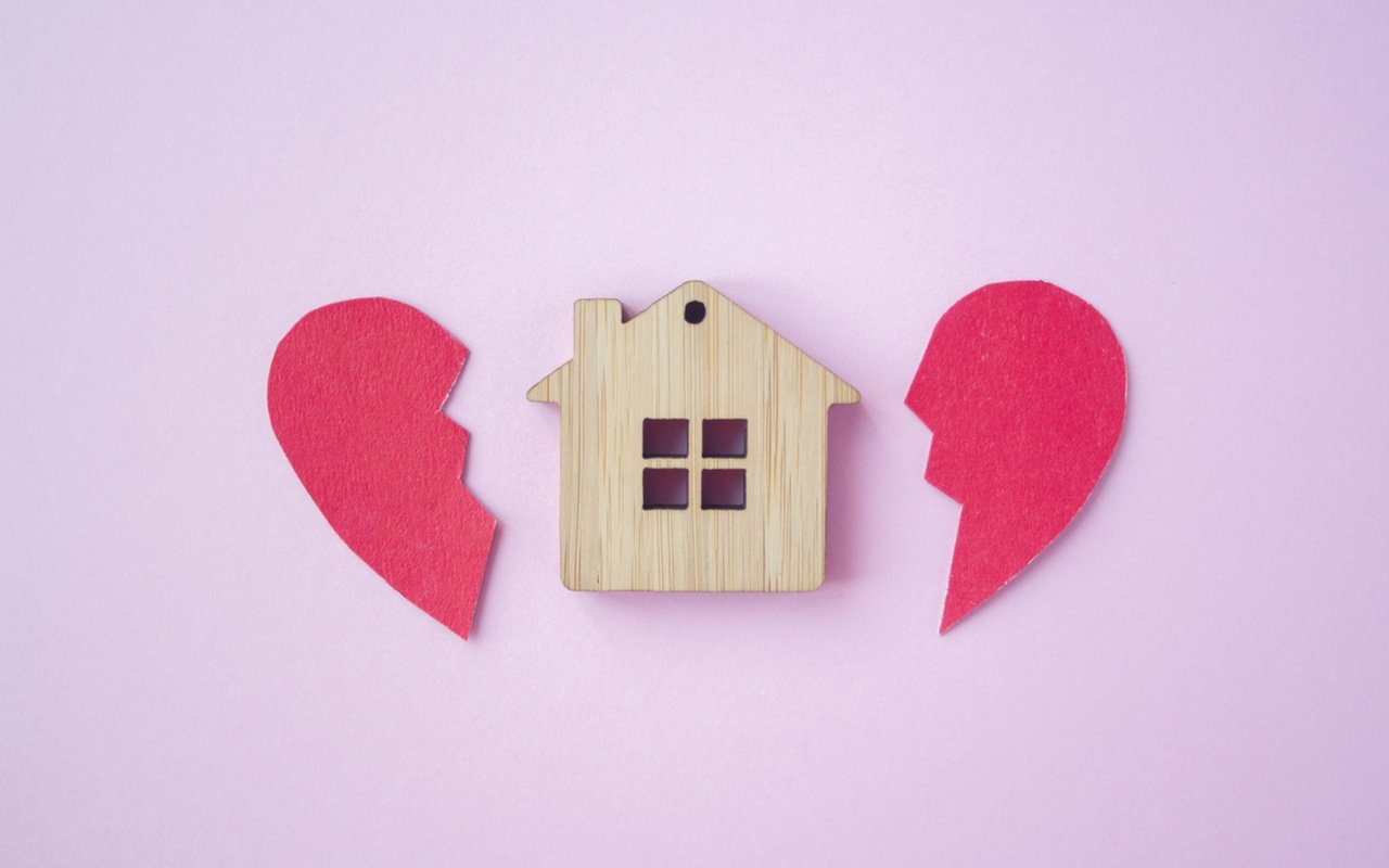 Buying & Selling During a Divorce