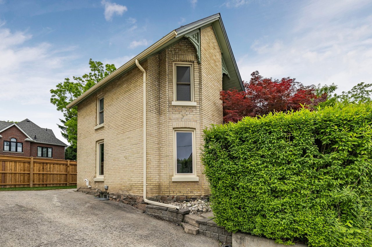 411 Millard Ave, Newmarket