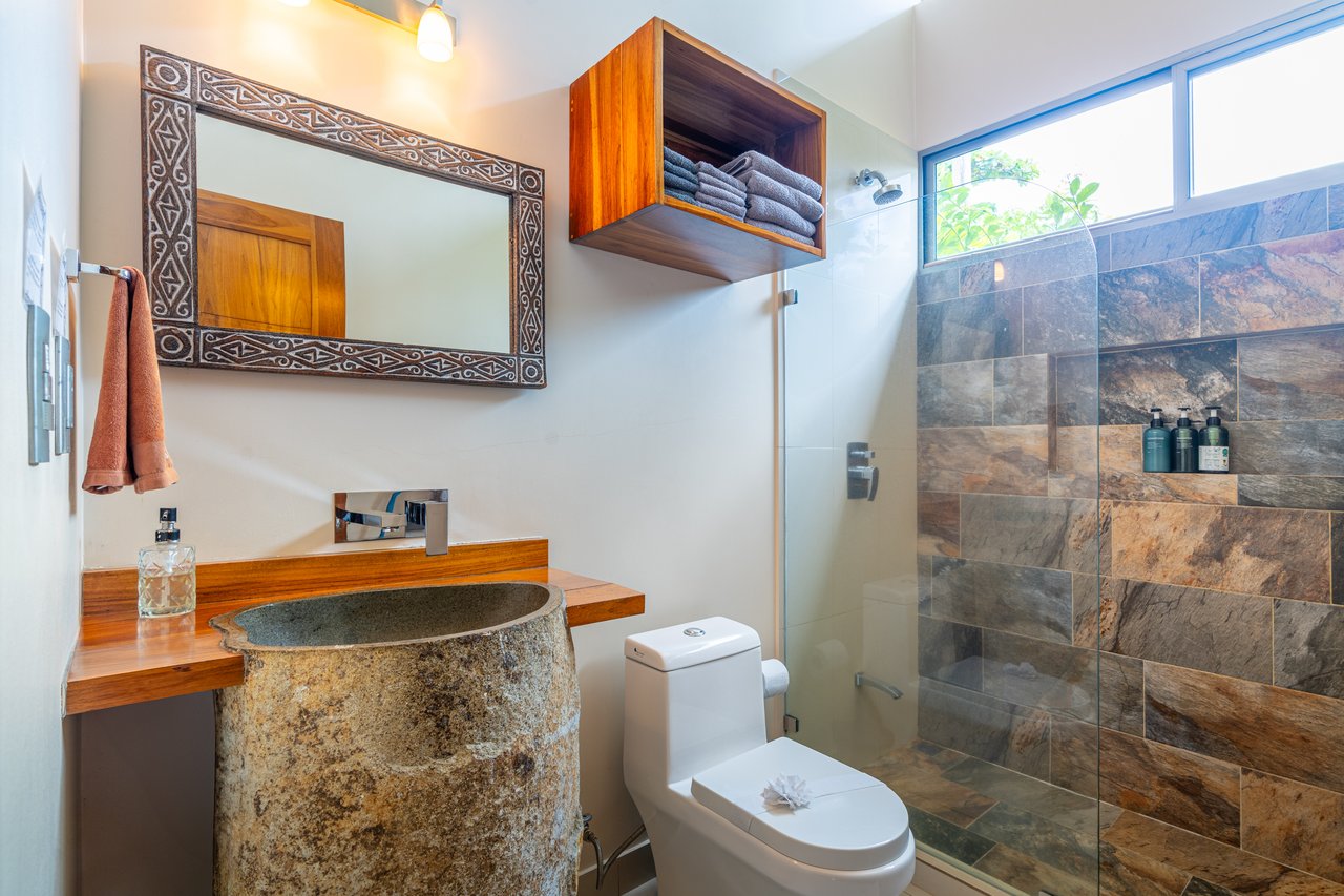 Bali Style Beach House with 2 Bedroom Casita