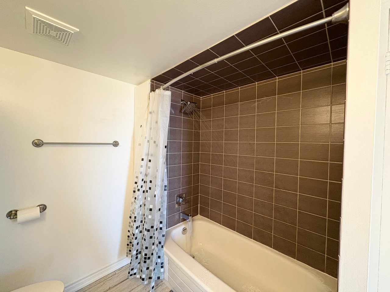 4205 Shipp Drive 1102