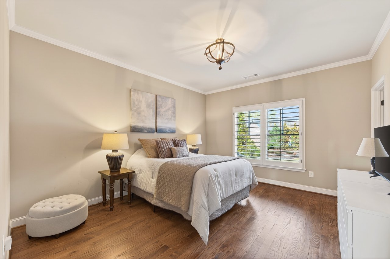 16750 Quayside Drive