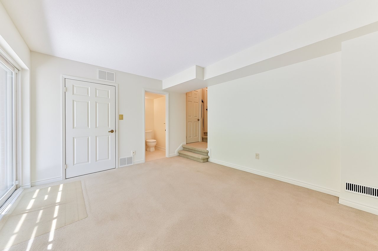 1160 Walden Circle #11