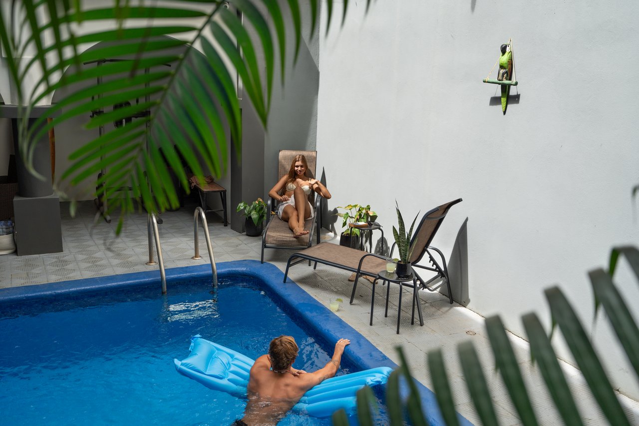 Laughing Gecko Suites | Beach Suites / Boutique Hotel For Sale