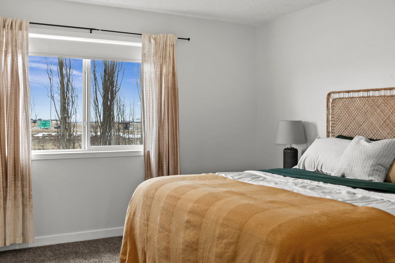 218 Coville Circle NE