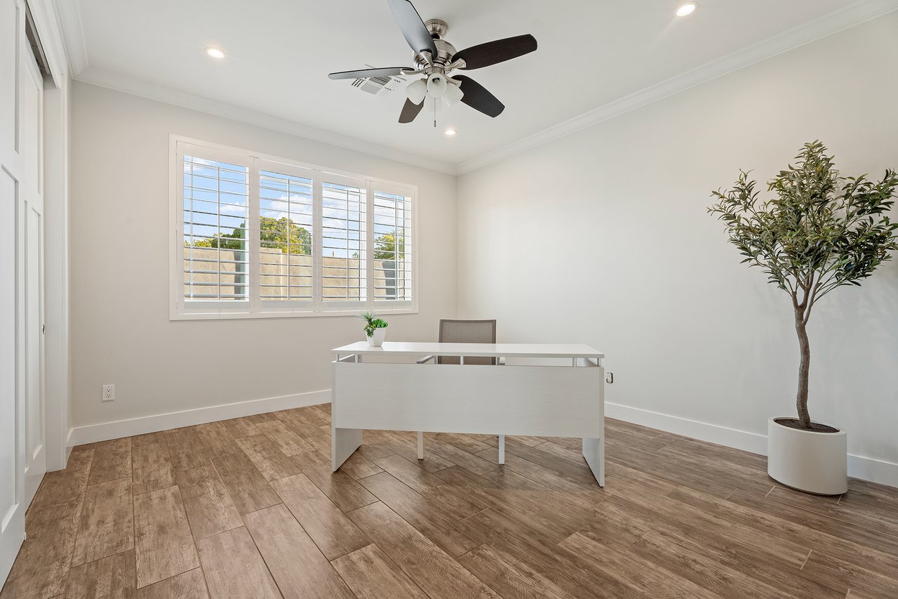 3401 N 34TH Place