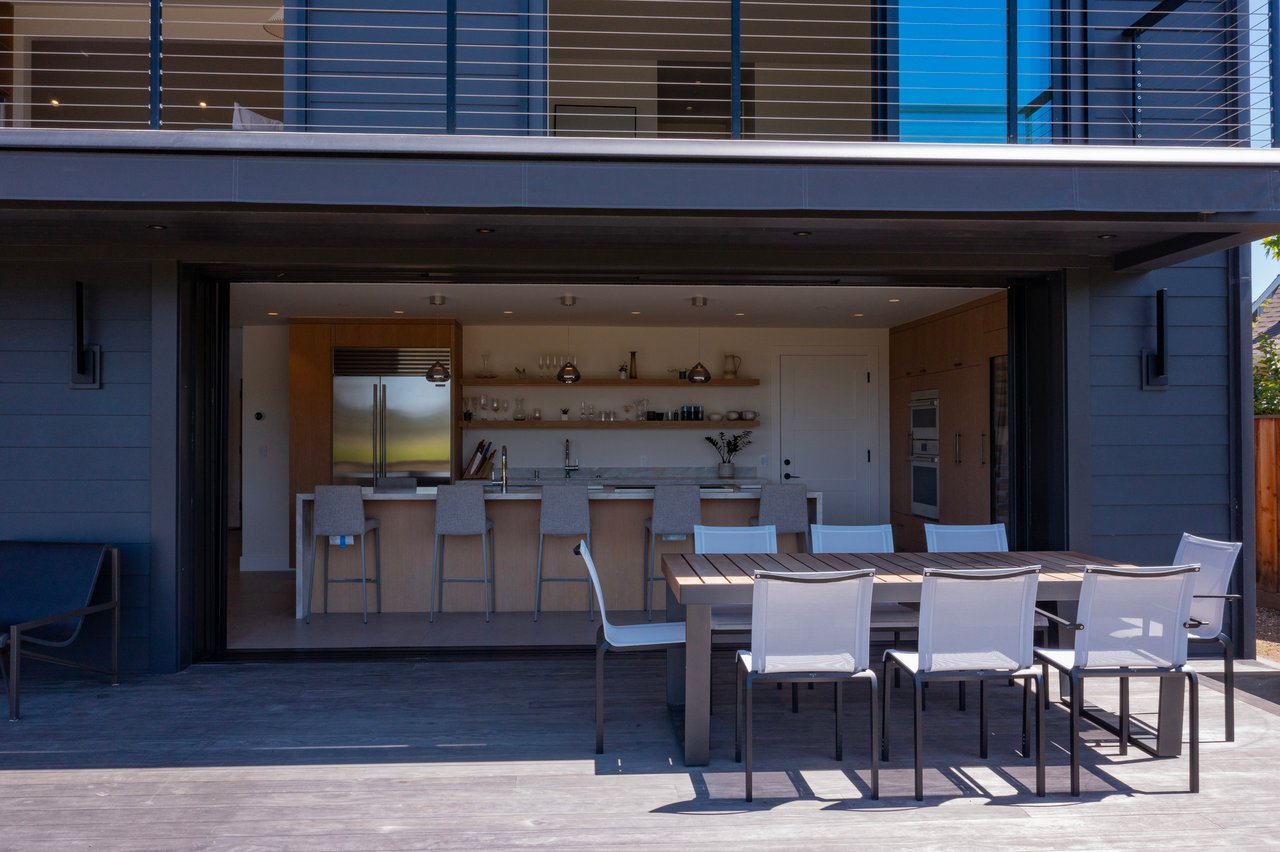 Contemporary Grove