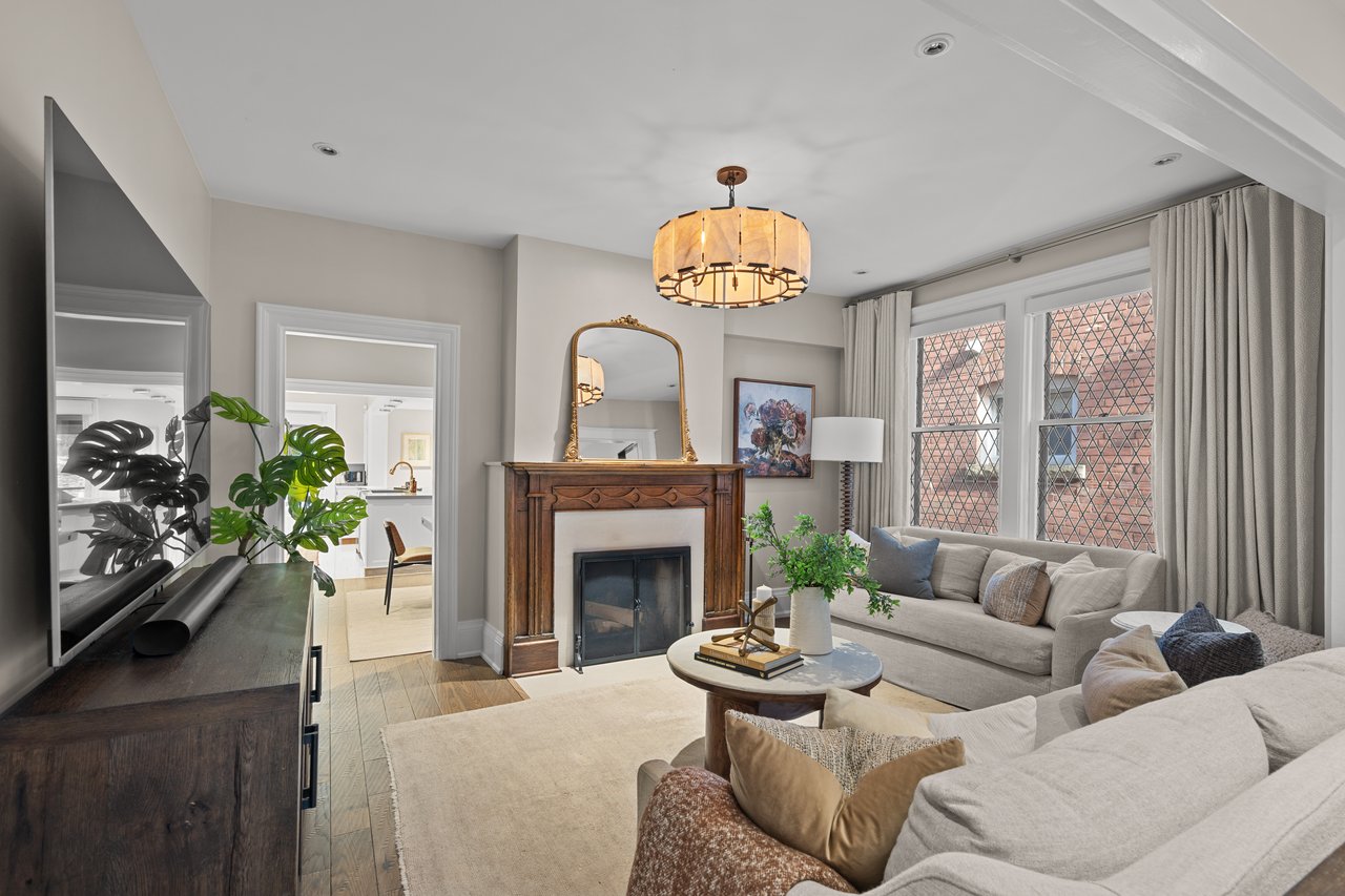 49 Lee Avenue