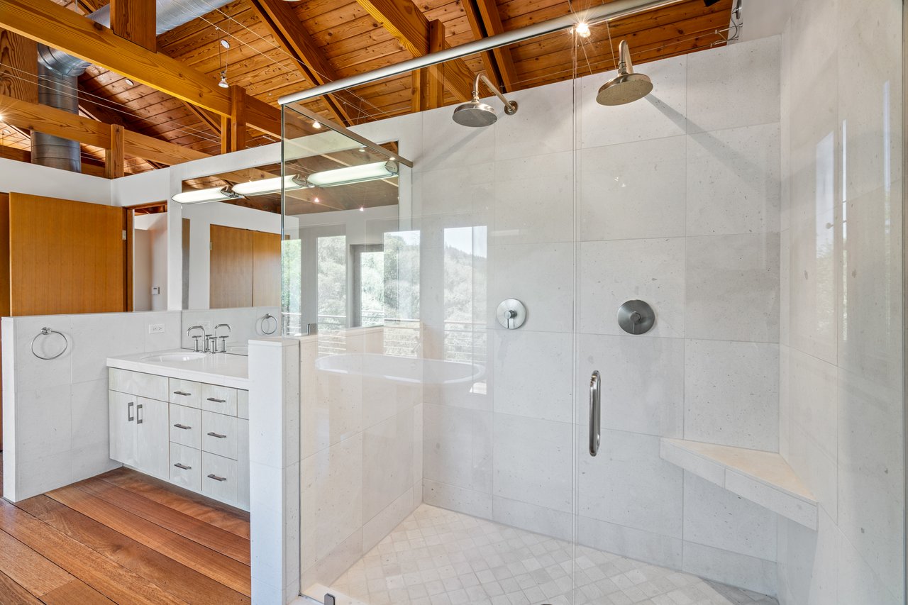 Leslie Creek Retreat