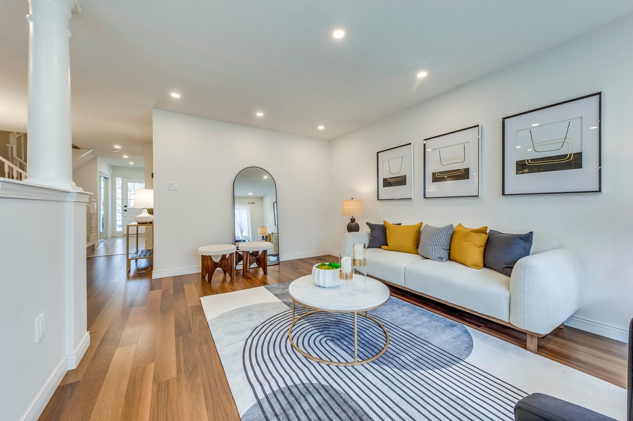 2066 Broadleaf Crescent