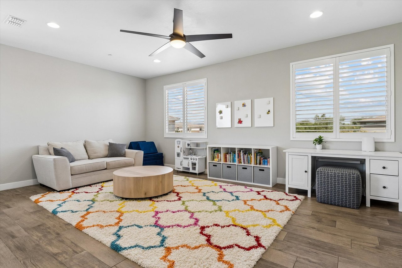 2905 E LOS GATOS DR, Phoenix, AZ 85050