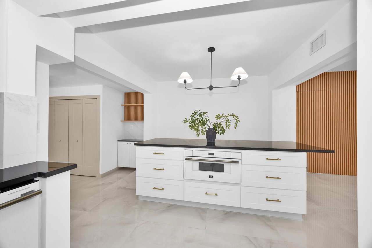 Fully Renovated 4-Bedroom Home Minutes from Coral Gables