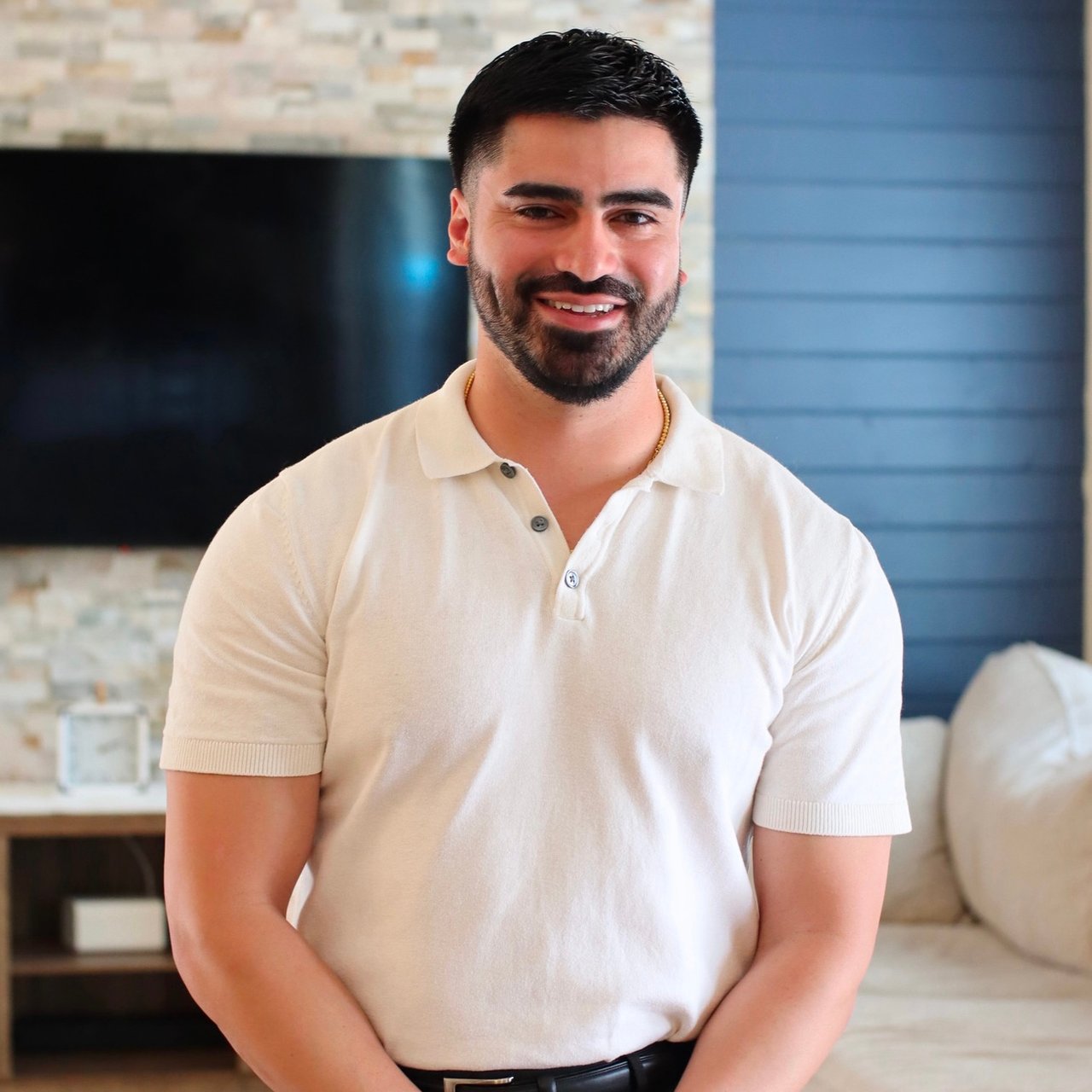 Ernie Hernandez Tucson, AZ Real Estate Agent Headshot