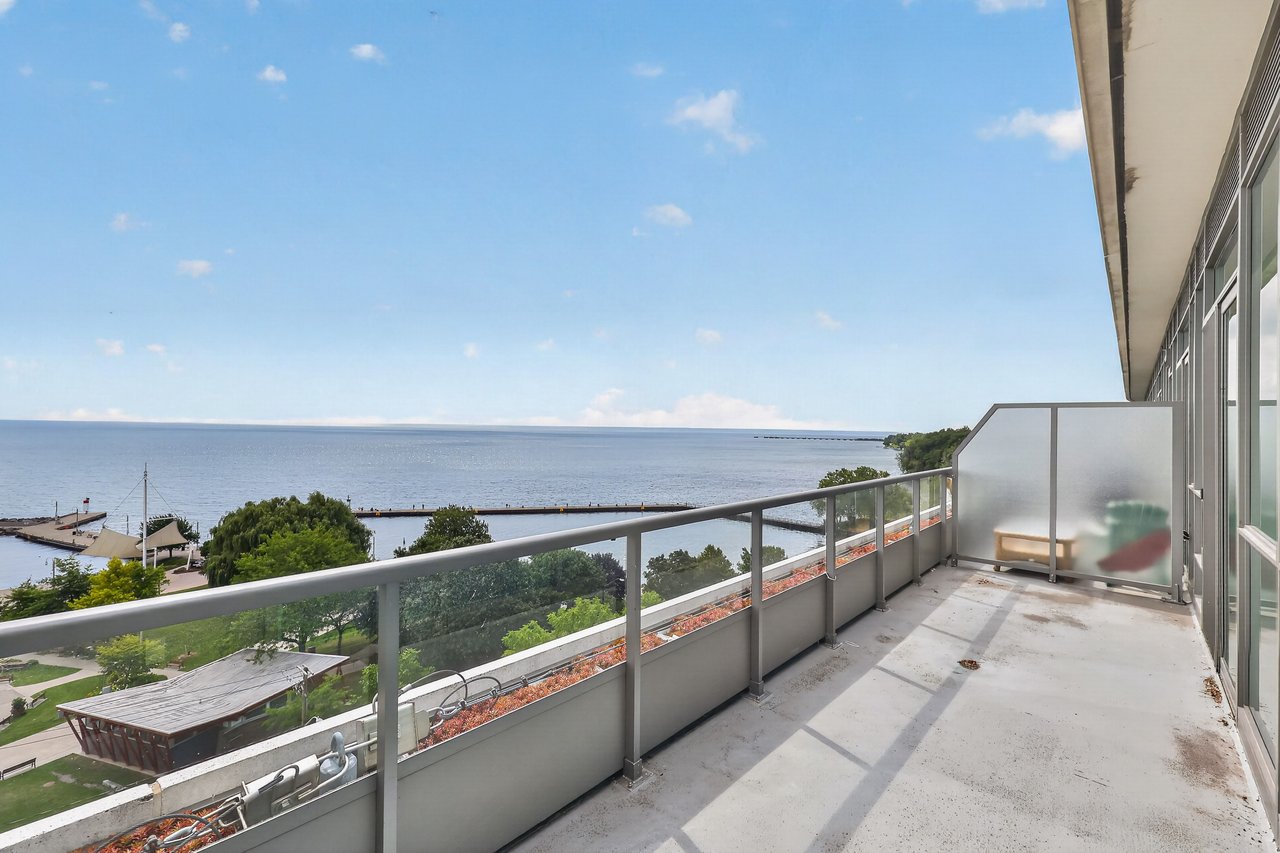 808-11 Bronte Road, Oakville