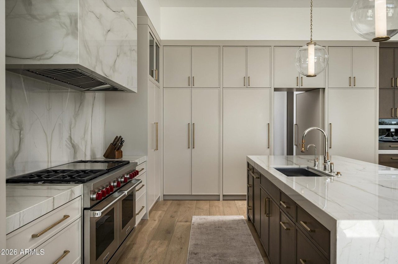 9245 E RIMROCK Drive