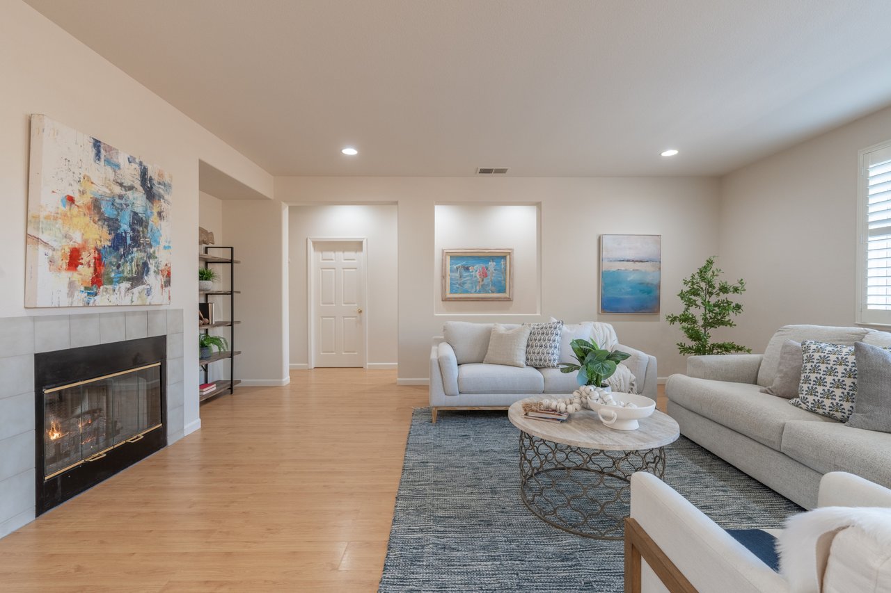 4750 Sea Crest Drive