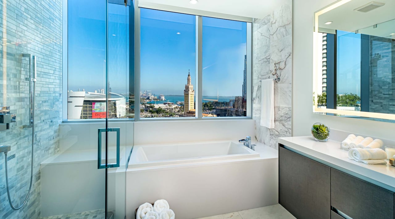 Paramount Miami Worldcenter