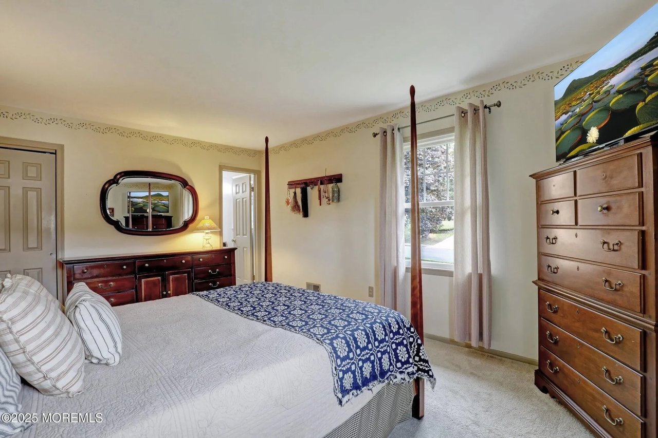3245 Rambling Hill Court