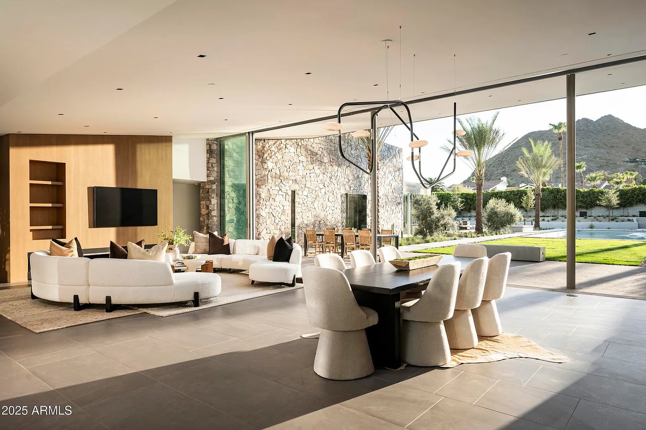 5120 N CASA BLANCA Drive