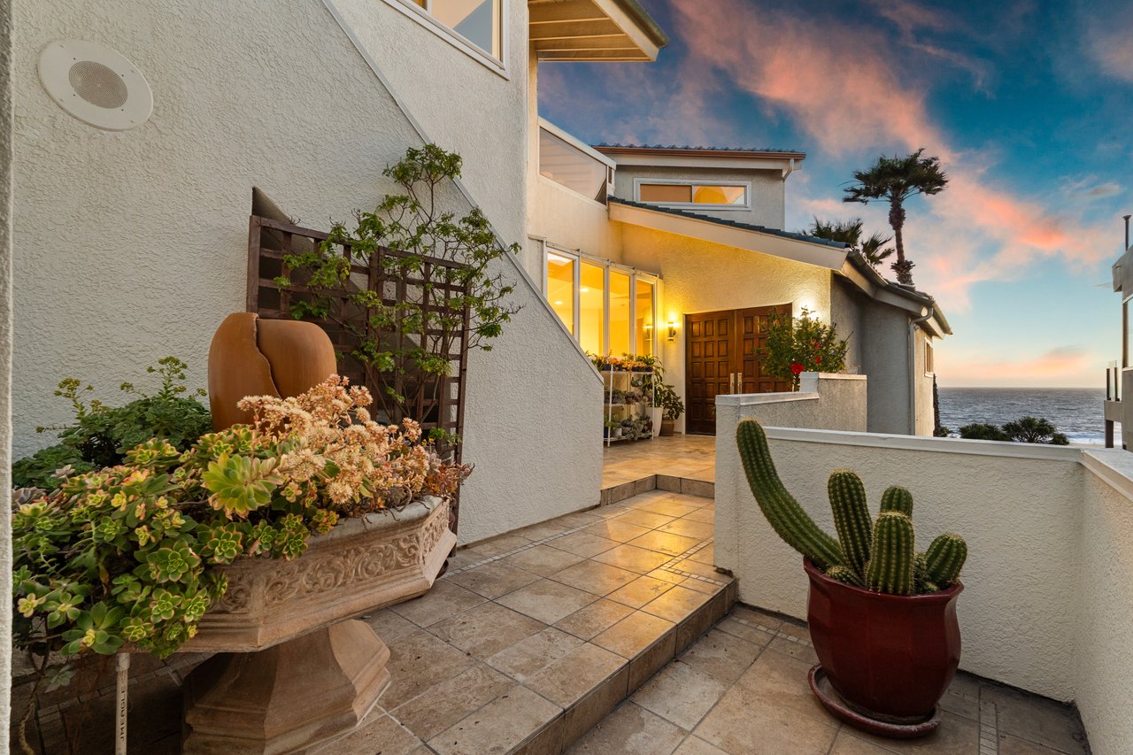7335 Vista Del Mar Lane