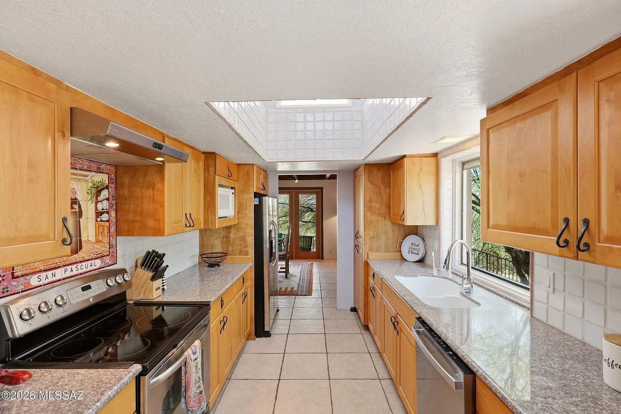 4808 N Paseo Aquimuri