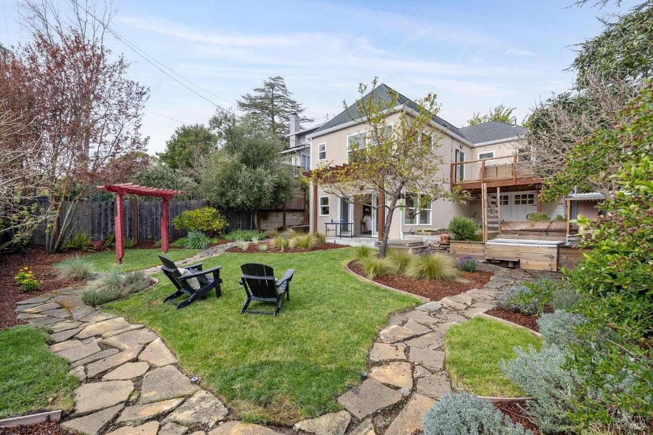 27 Rutherford Ave