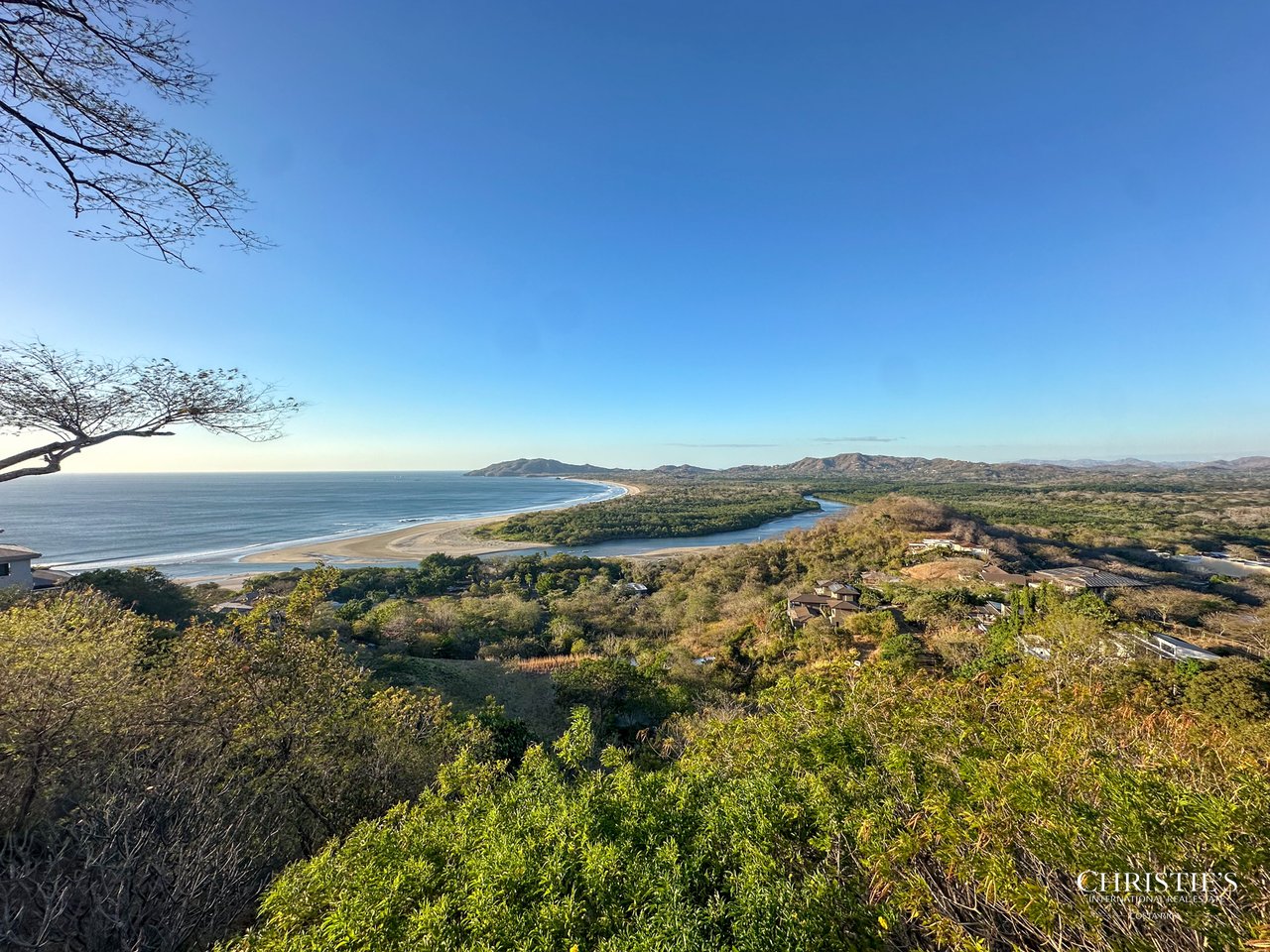 Casa Tres Doces - El Tesoro Development