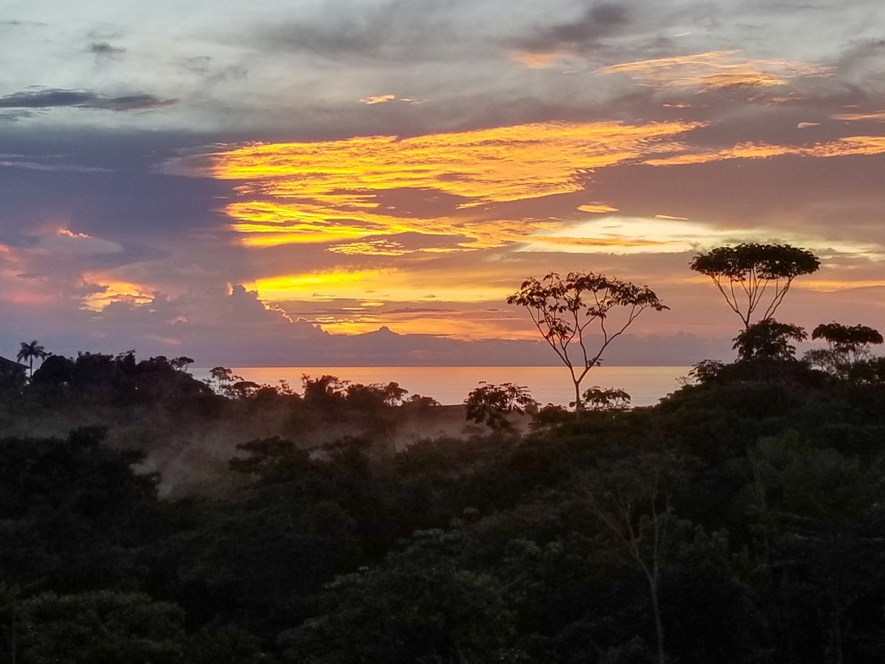 Spectacular Ocean View, Giant Resort Site, New Private Preserve Home perched on the Ojochal Front Ridge