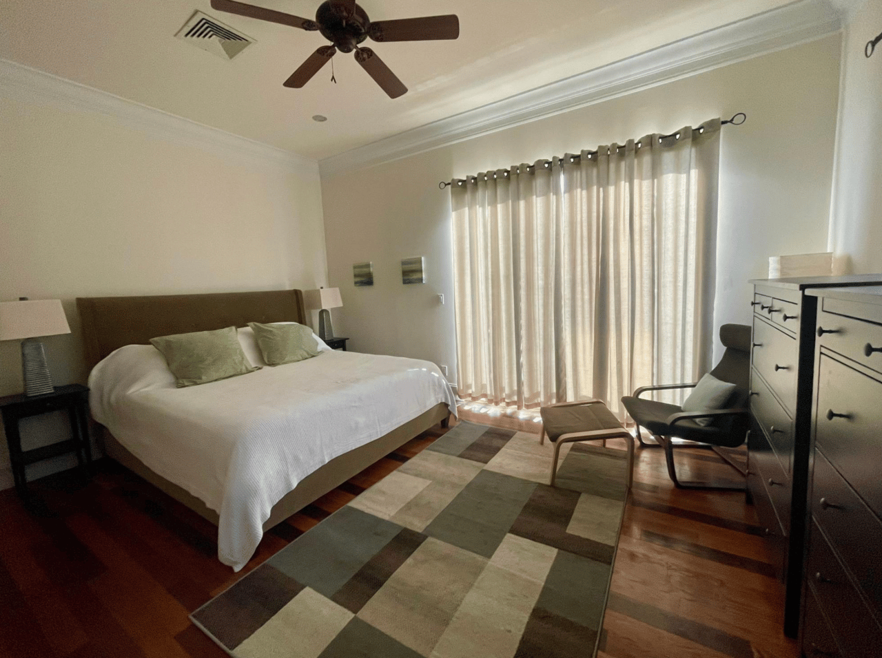 1004 Columbus Cove Townhome