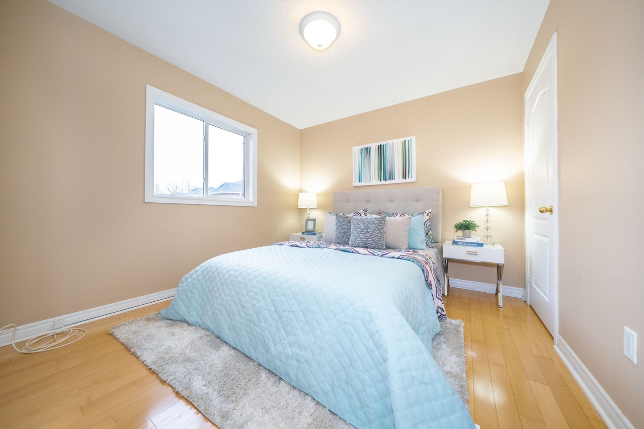 148 Devonsleigh Boulevard