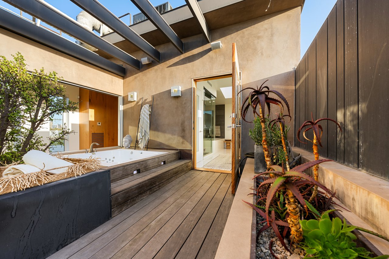524 Rialto Ave, Venice