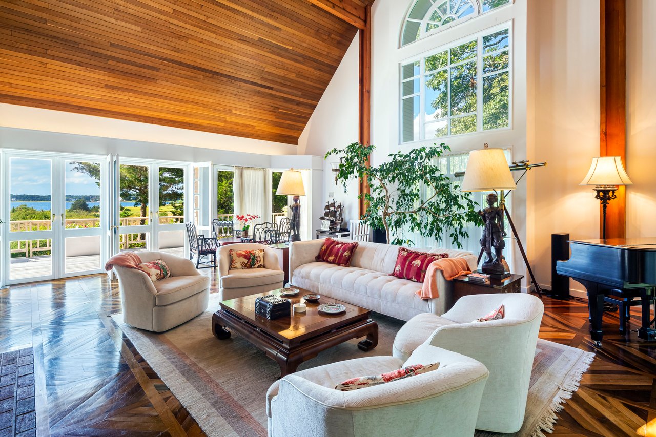 'Point House' Waterfront Estate