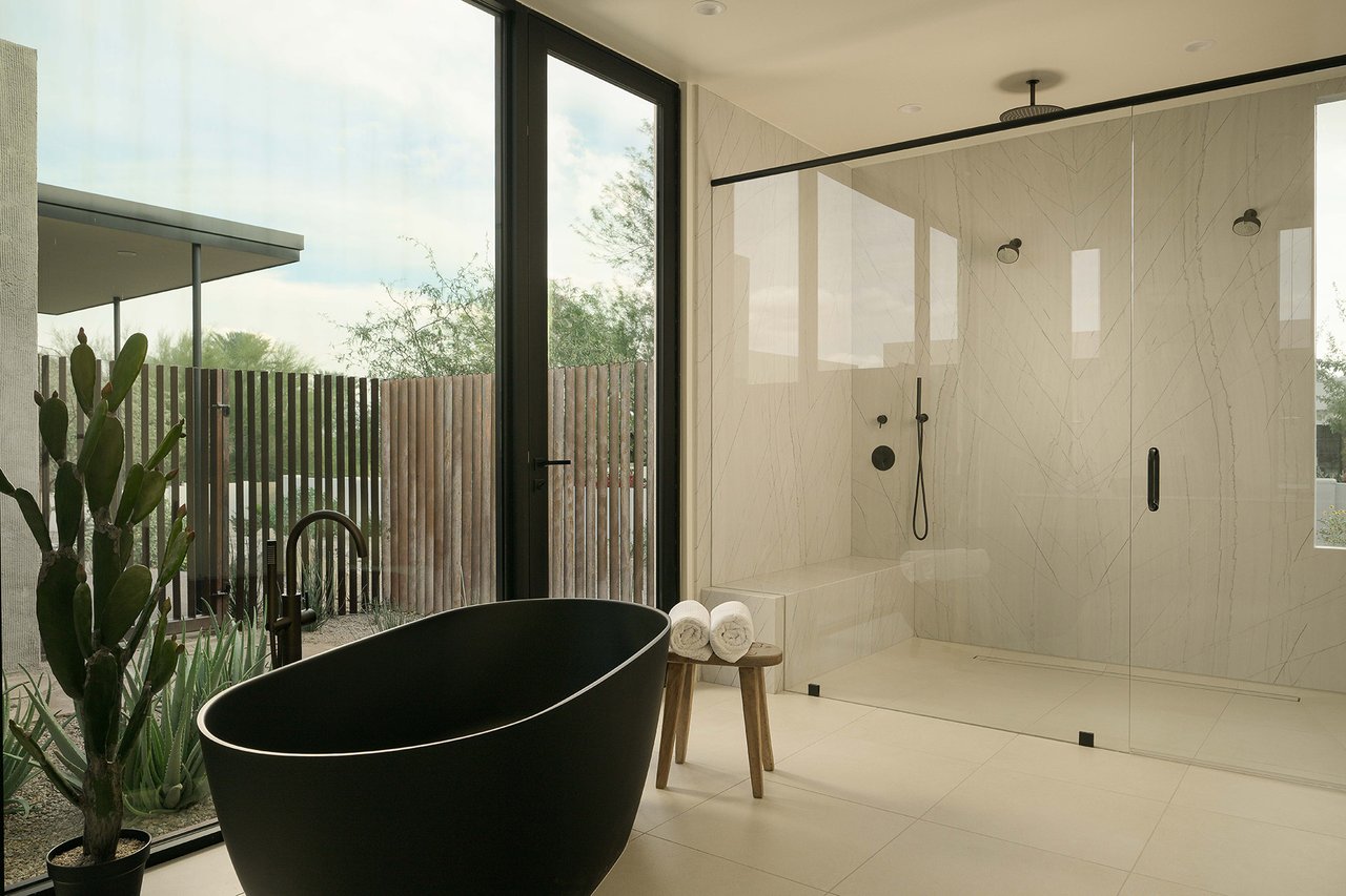 5287 N INVERGORDON Road