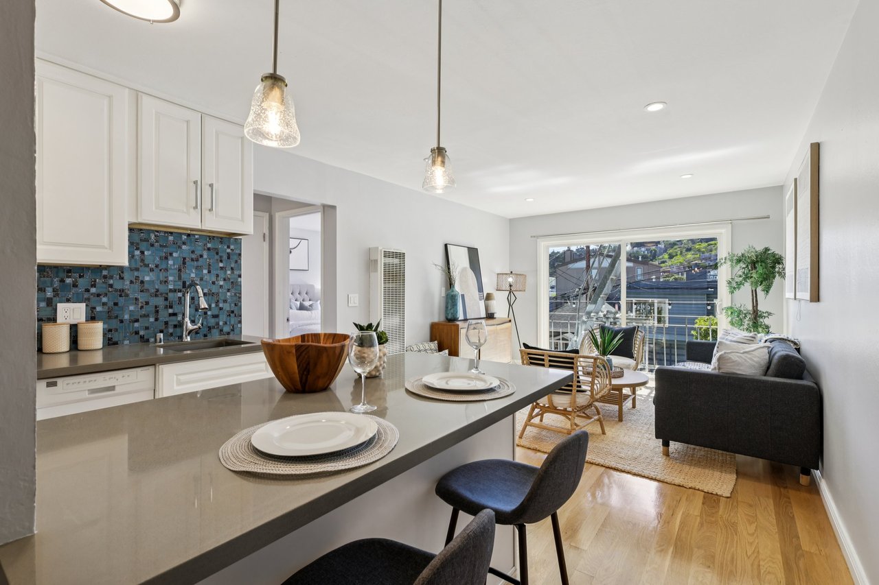 930 Elizabeth St #1