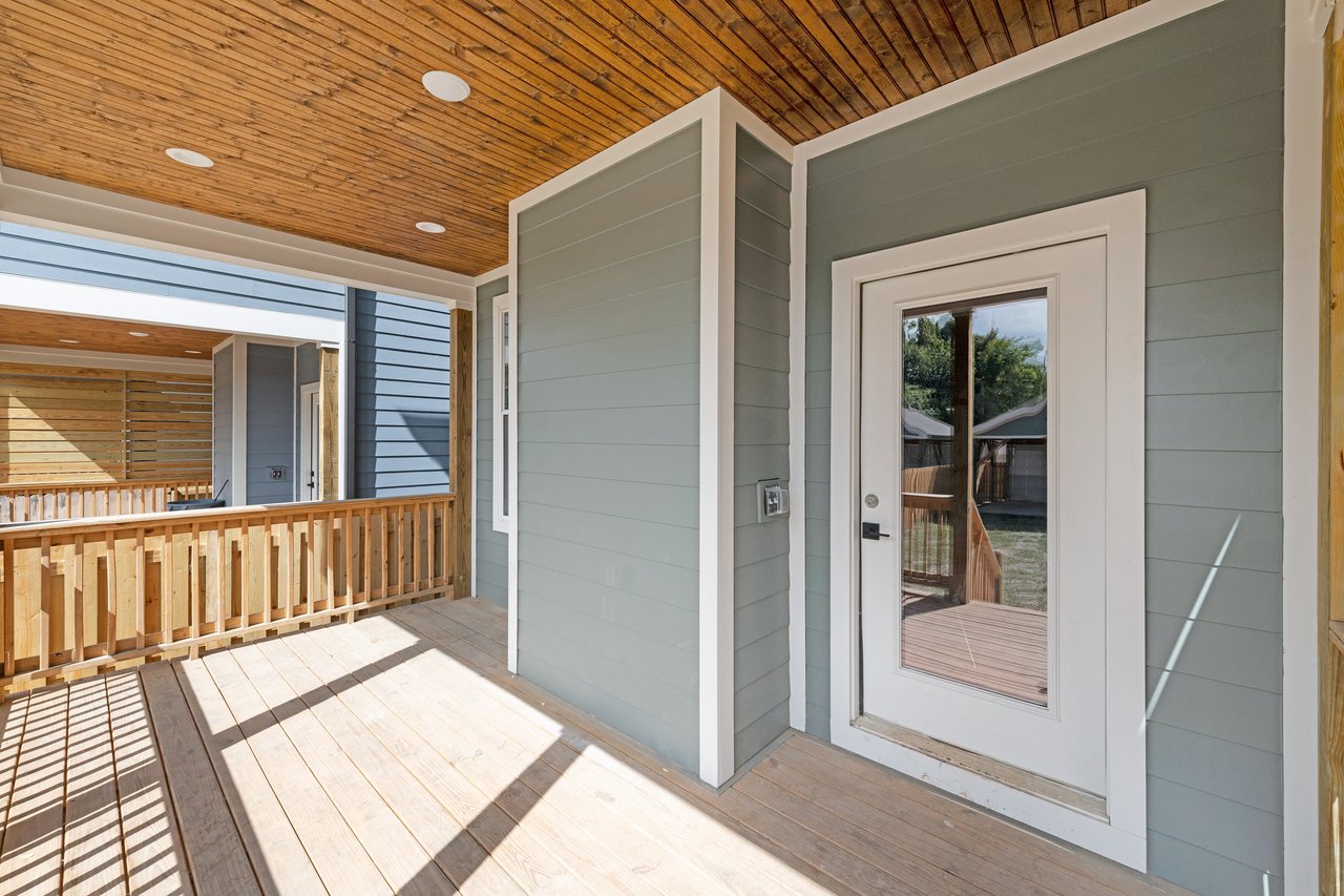 Charlotte Park Multi-Unit Residential