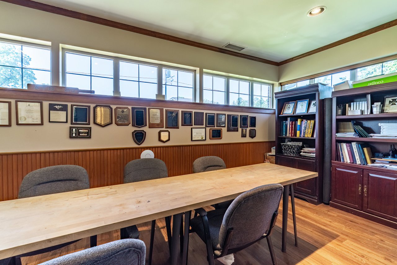 Ball State Greek House Goes to Public Auction