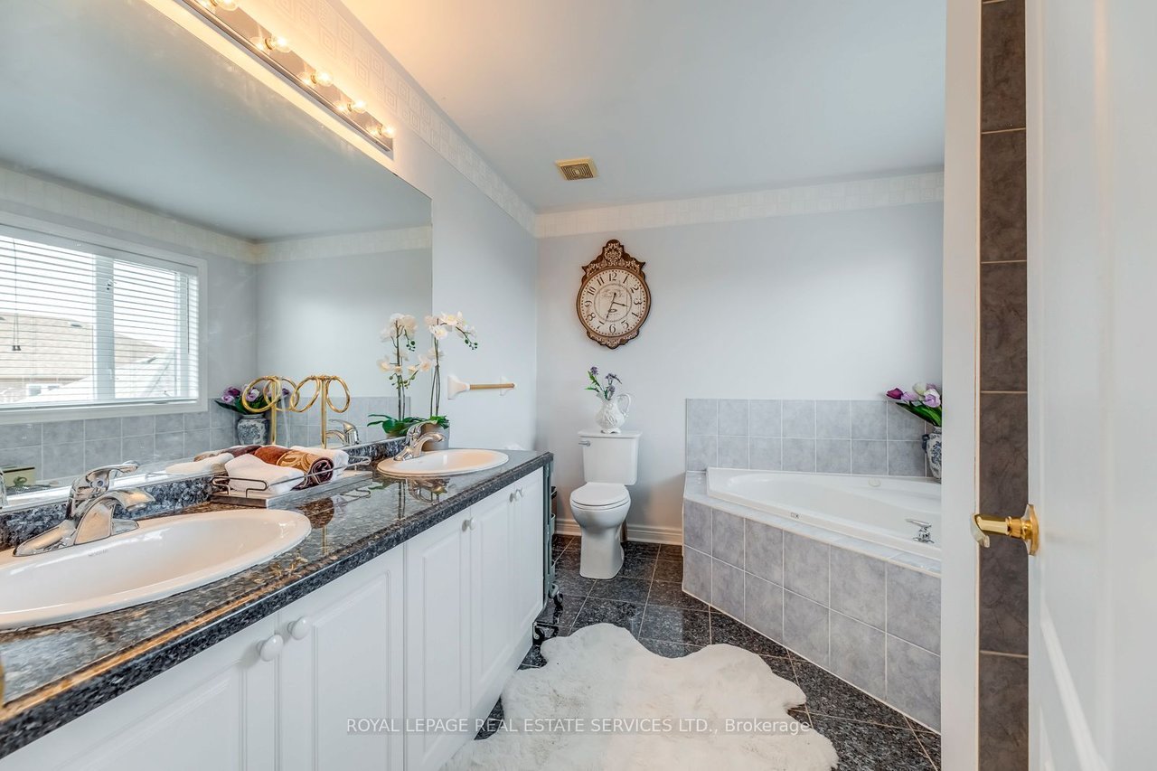 1038 Agram Dr